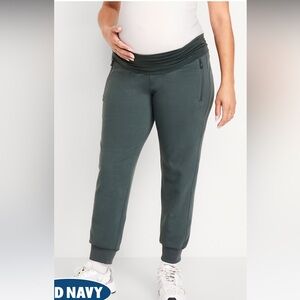 Old Navy Maternity Pants